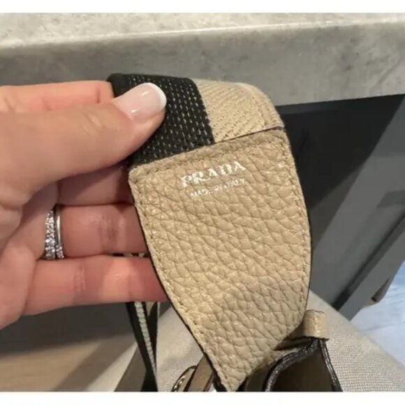 PRADA Leather hobo bag - Picture 4 of 11